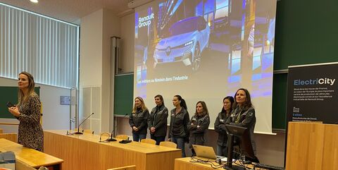 conférence-métiers-industrie-femmes-renault conférence-métiers-industrie-femmes-renault