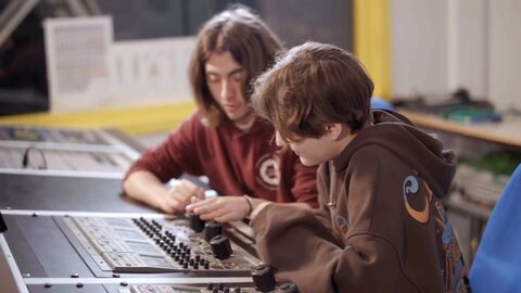 Etudiants en M1 Production Audiovisuelle Etudiants en M1 Production Audiovisuelle