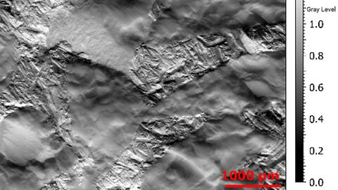 Réflectance de surface : une méthode optique pour la caractérisation de courbure multi-échelle de l'usure sur les composites céramique-métal Réflectance de surface : une méthode optique pour la caractérisation de courbure multi-échelle de l'usure sur les composites céramique-métal