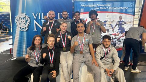 Un titre de Champion de France, une médaille d’argent et quatre médailles de bronze lors des Championnats de France Universitaires de Kickboxing Un titre de Champion de France, une médaille d’argent et quatre médailles de bronze lors des Championnats de France Universitaires de Kickboxing