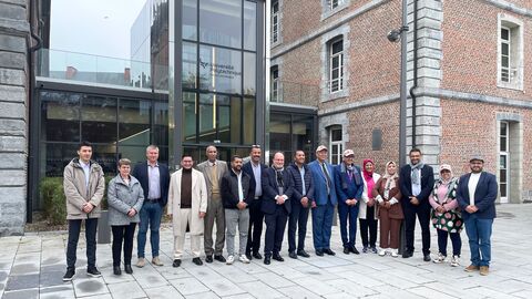 Délégation de la ville de Ouarzazate devant la présidence de l'UPHF Délégation de la ville de Ouarzazate devant la présidence de l'UPHF
