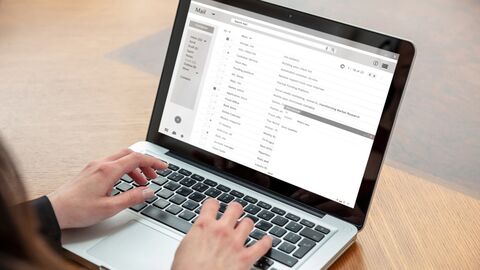 Déposer une offre par mail Déposer une offre par mail