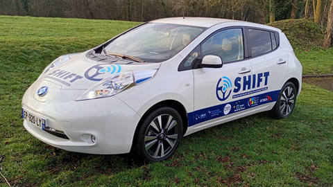 Voiture de la plateforme SHIFT