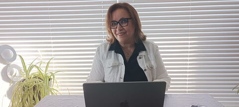 Hafida Boulekbache dans son bureau